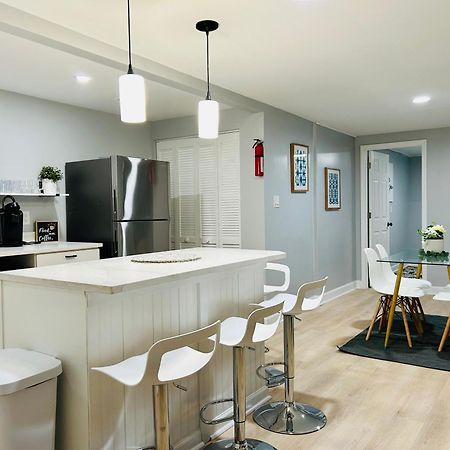 Comfy Lower Lvl Apt With Jetted Tub Near Uptown And Unc Charlotte Extérieur photo
