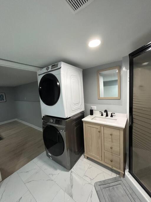Comfy Lower Lvl Apt With Jetted Tub Near Uptown And Unc Charlotte Extérieur photo